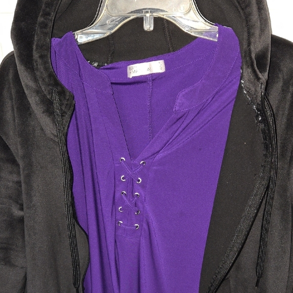 Soft Black Women's Hooded Jacket With Elegant Purple Shirt Included. - Picture 3 of 7